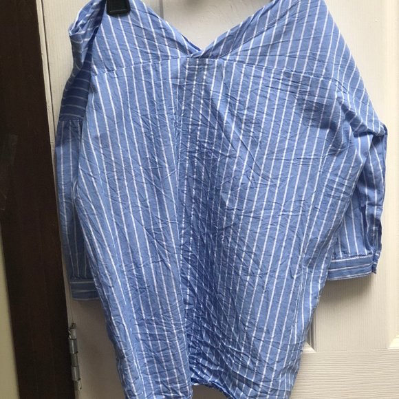 3 FOR $30 / Fashion Nova Off the Shoulder Button Down - Picture 3 of 5